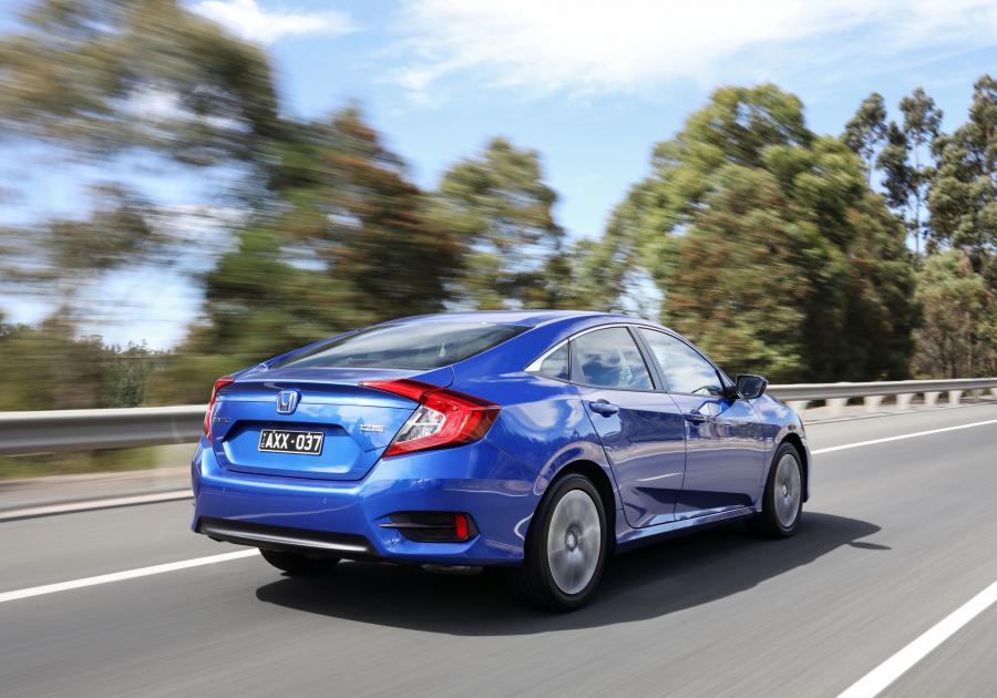  Honda Civic VTi-L Sedan (FC) 2019 года  (AU) (фото 6 из 37)